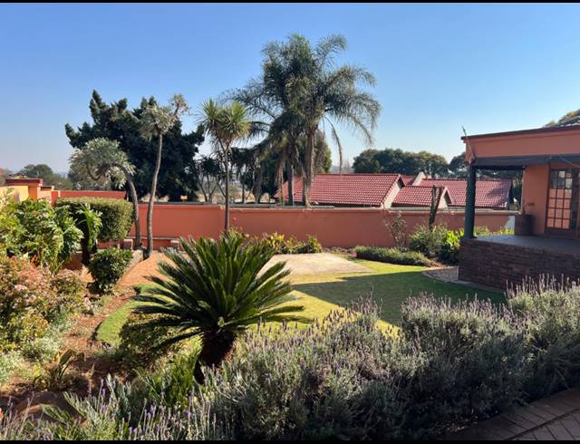 4 BEDROOM HOUSE FOR SALE IN GLENVISTA